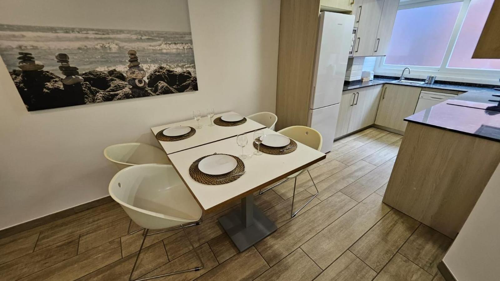 Luminoso Apartamento 6 Personas Pueblo Nuevo Madrid Extérieur photo